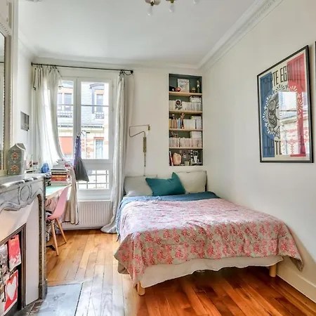 Beautiful And Modern For 5 People Apartman